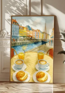 Nyhavn Plakat i akvarel toner, hvor man ser et cafébord med bmo, café latte og juice, samt bylivet i baggrunden.